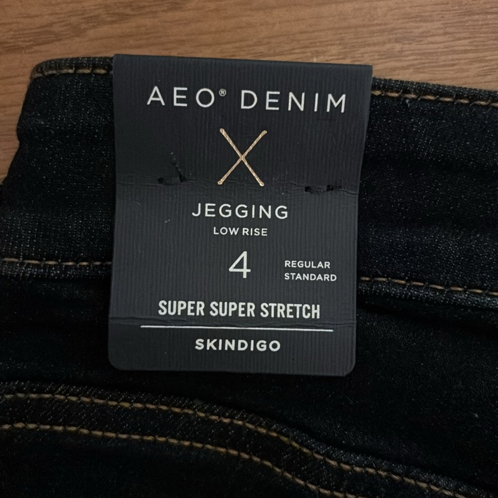 Brand-New Dark Wash Skinny Jeans - Picture 4 of 10
